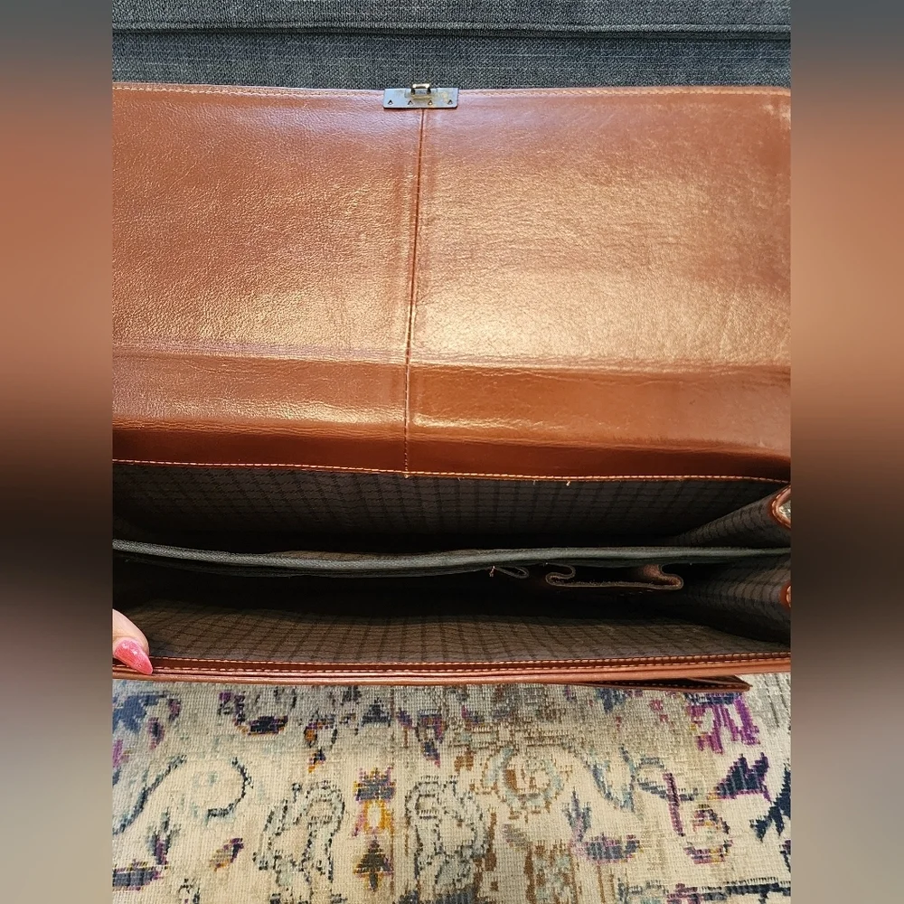 Vintage 1907 Brown 100% Leather Briefcase - Picture 5 of 15